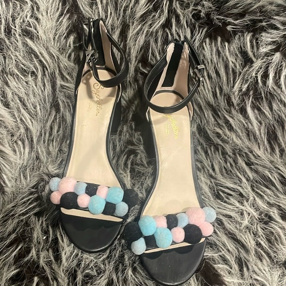 Seychelles Los Angeles Pom Pom Black Heels Size 7 NWOB - Picture 1 of 5